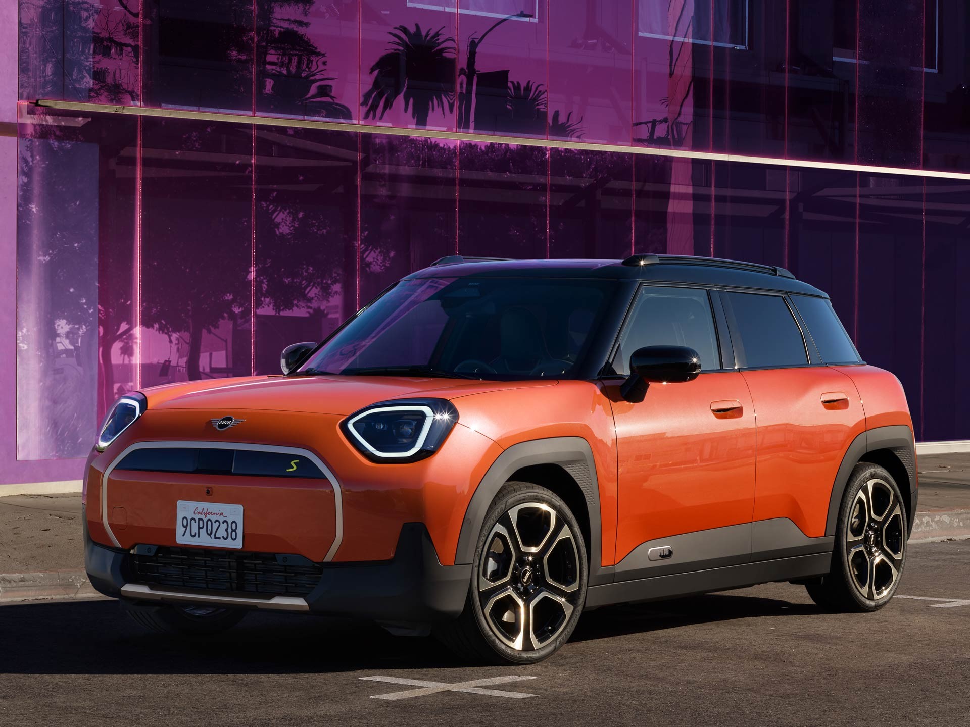 ALL-ELECTRIC MINI ACEMAN ALL-ELECTRIC MINI ACEMAN